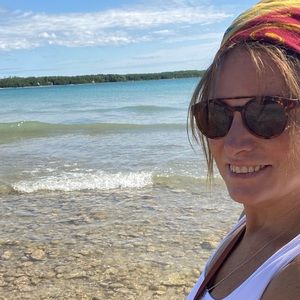 Meet your Posher, Lisa